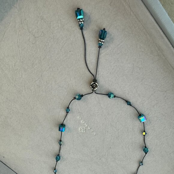 Beautiful crystal beaded necklace in turquoise - Picture 4 of 4